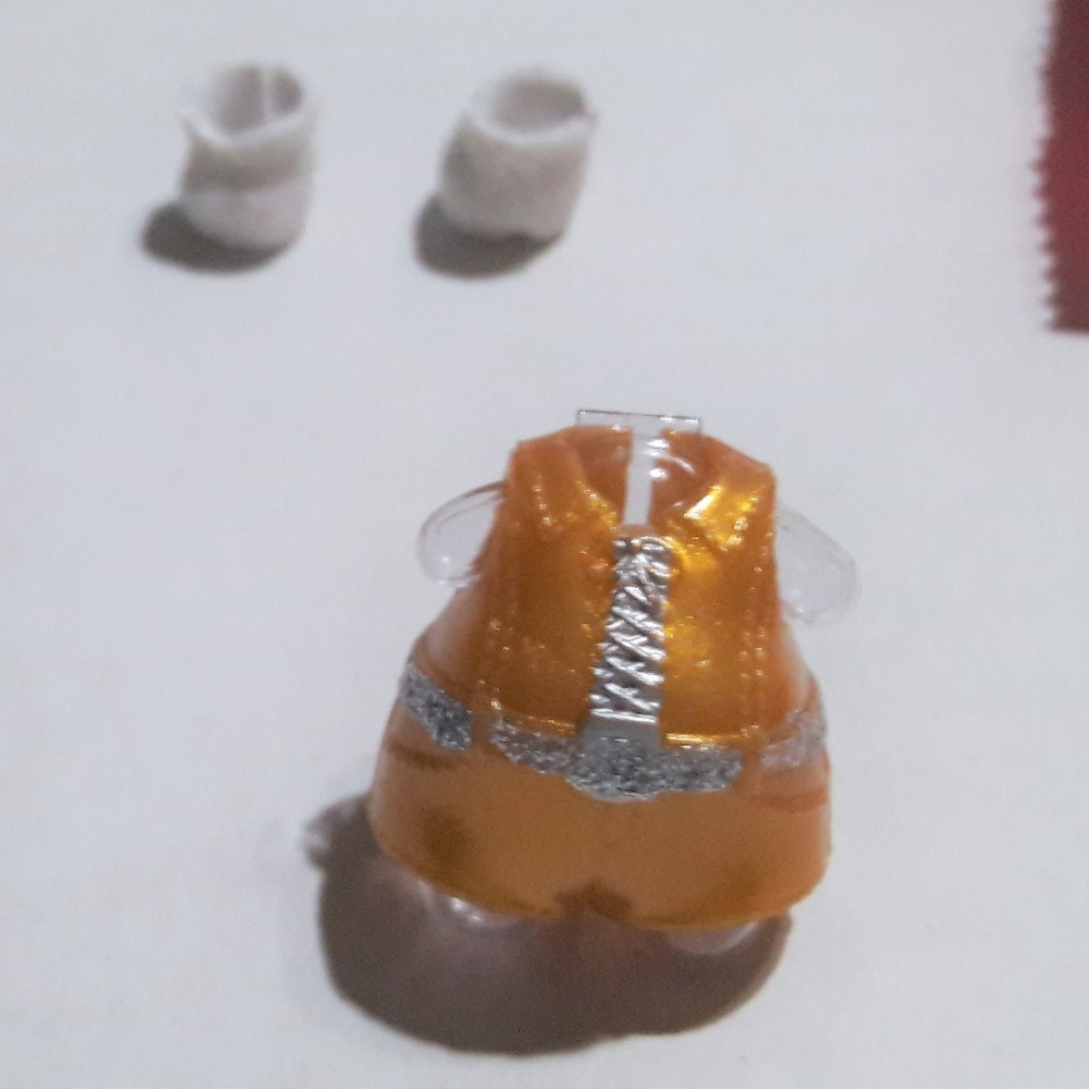 Queen Bee Partially Opened LOL Doll